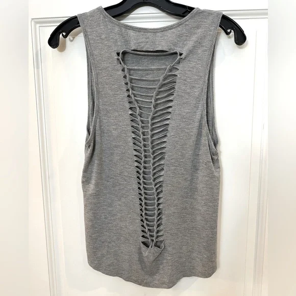 Carbon 38 heather gray Pearl tank XS - Picture 3 of 5